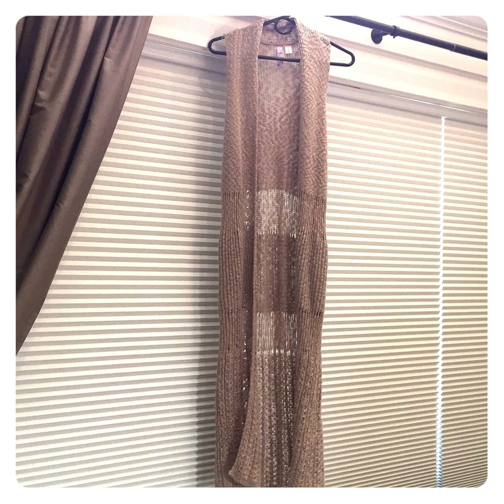 Sleeveless cardigan